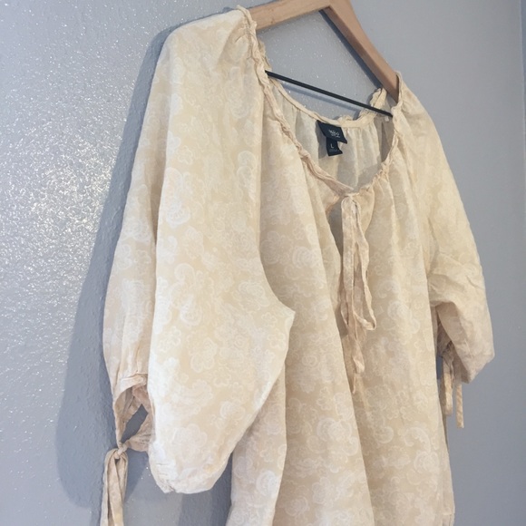 MOSSIMO SIZE LARGE - Picture 4 of 5